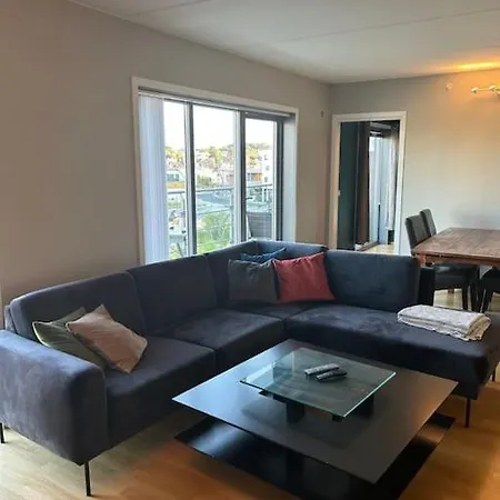 Beautiful Available For Ons! Apartment