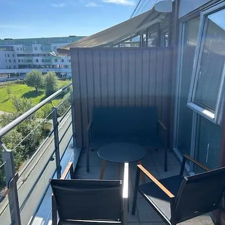 Beautiful Available For Ons! Apartment *